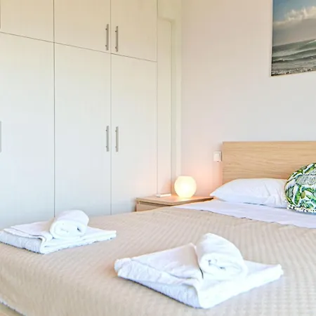 Aegina Sunset Villas *